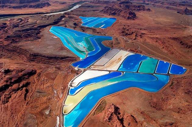 21: Intrepid Potash evaporation pond near Moab, Utah, USA. Blue